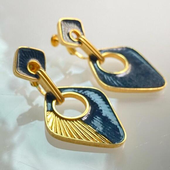 Rare VTG Joseph Mazer Black Enamel Gold Tone ClipOn Earrings - Picture 6 of 9